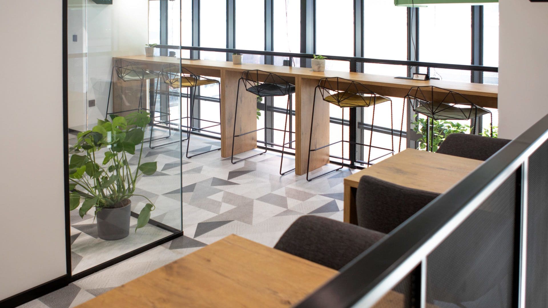 pobeg iz domače pisarne