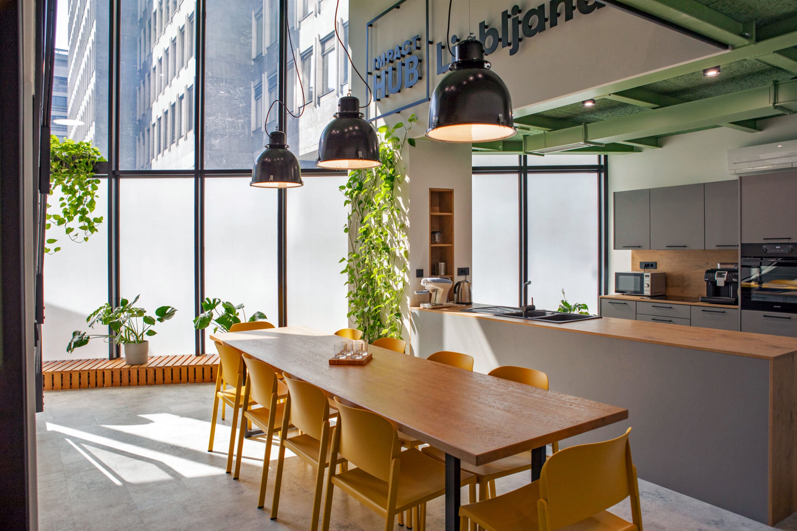 Featured image for Impact Hub Slovenia med vodilnimi evropskimi start-up hubi po izboru Financial Timesa